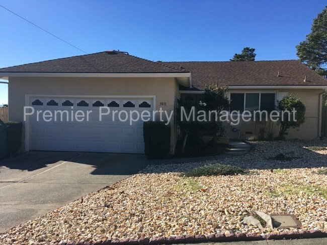Primary Photo - 3011 Glynis Dr