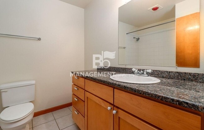 Building Photo - Spacious Riverfront Condo- Beautiful Condo w/River View from Bedroom! Parking Included!