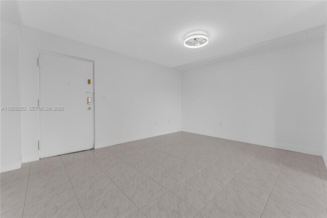 Building Photo - 16508 NE 26th Ave