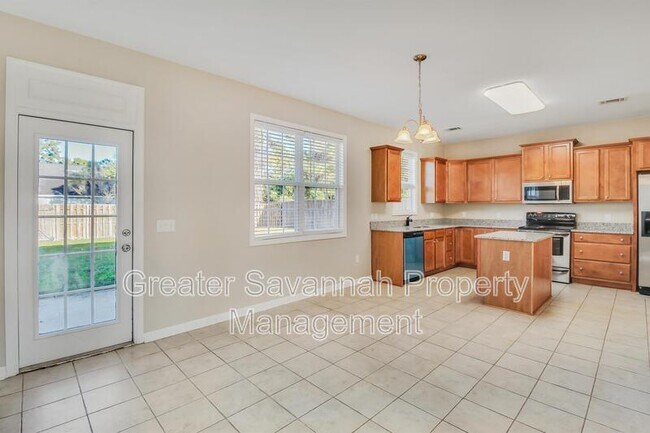 Building Photo - 601 Bristol Way