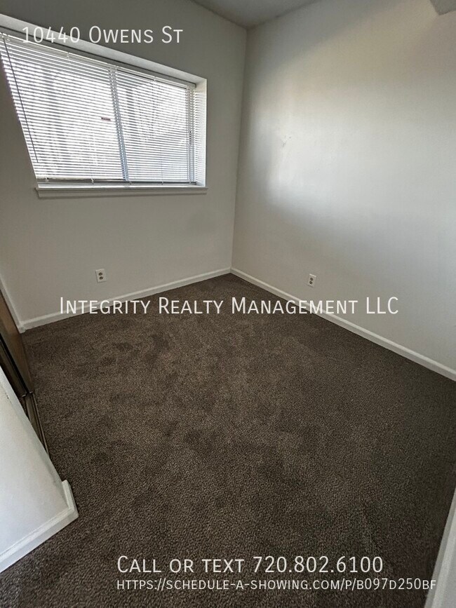 Building Photo - 10440 Owens St