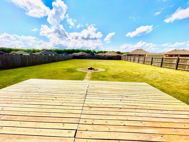 Building Photo - 2415 Bluestone Dr