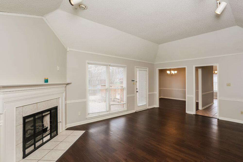 Building Photo - 8674 Leaf Manor Cove