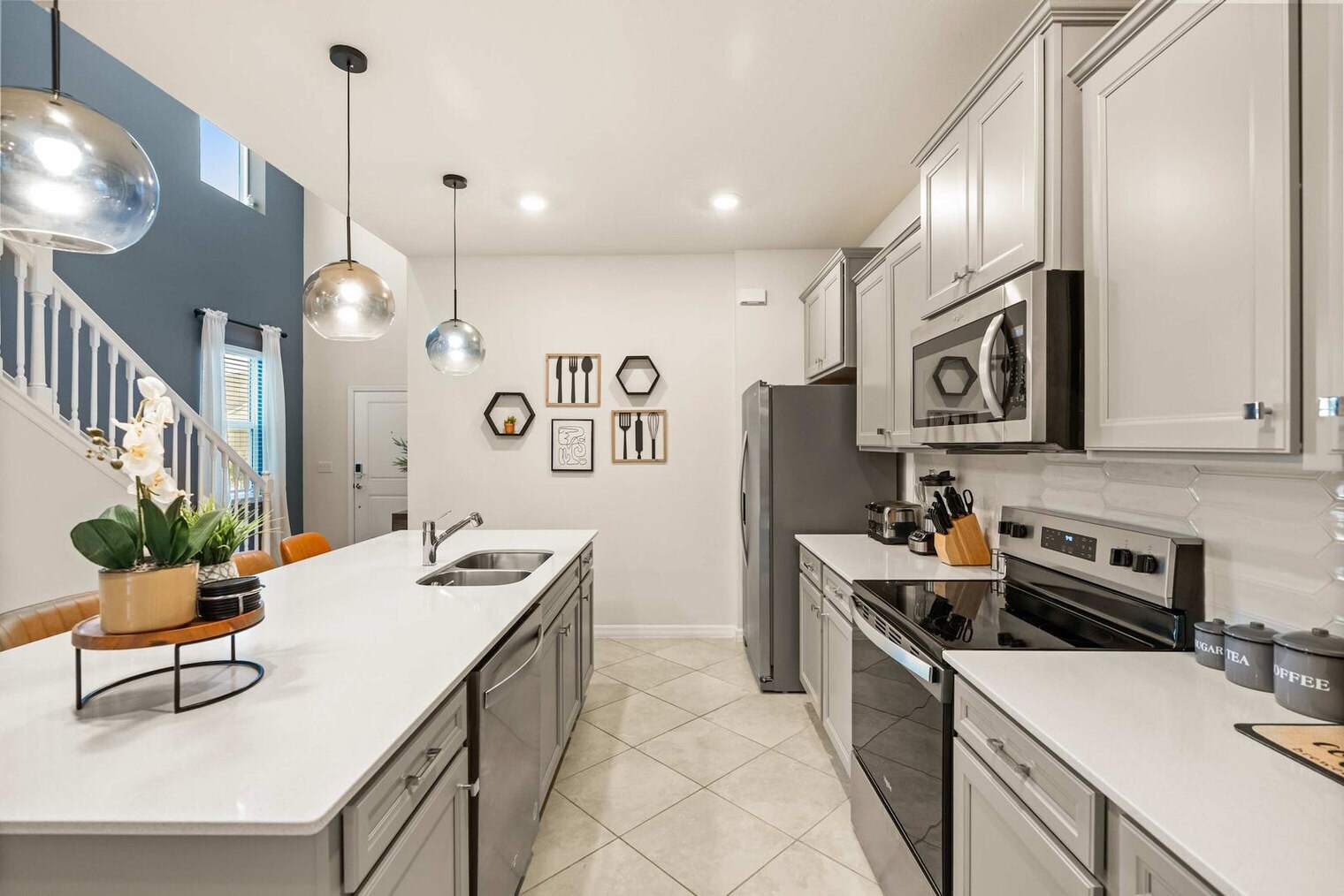 Building Photo - 15979 Sandy Cliffs Dr