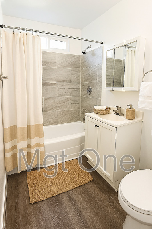 Building Photo - 4637 Central Ave