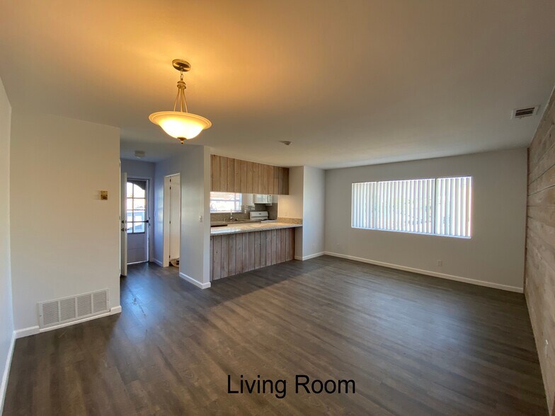 Building Photo - 1816 Marshallfield Ln