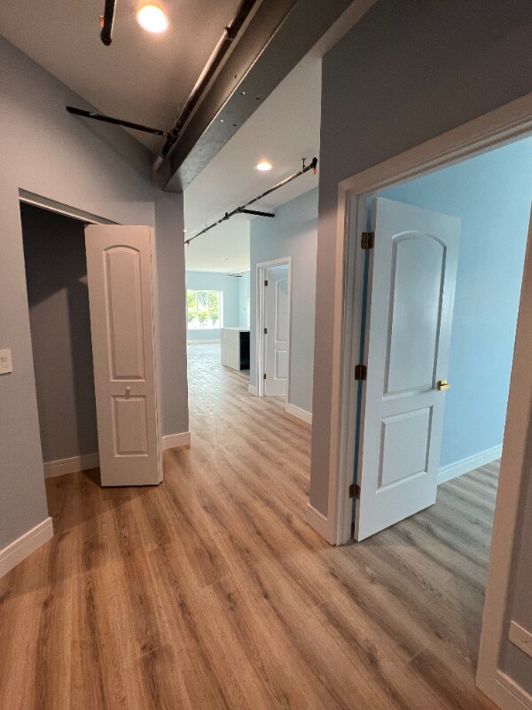 Building Photo - 9919 Roosevelt Rd