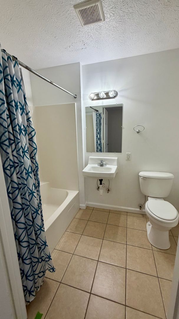 Building Photo - 9127 Laird St