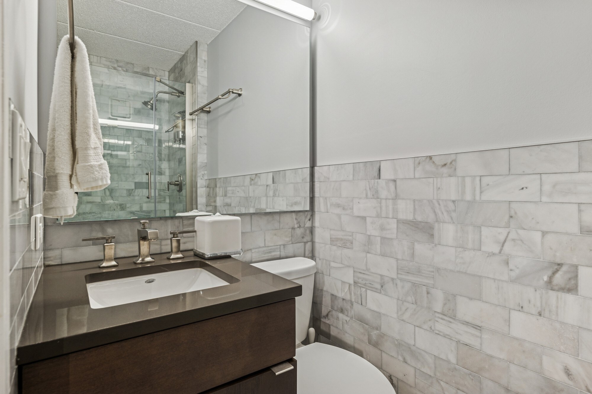 Building Photo - 630 Vernon Ave