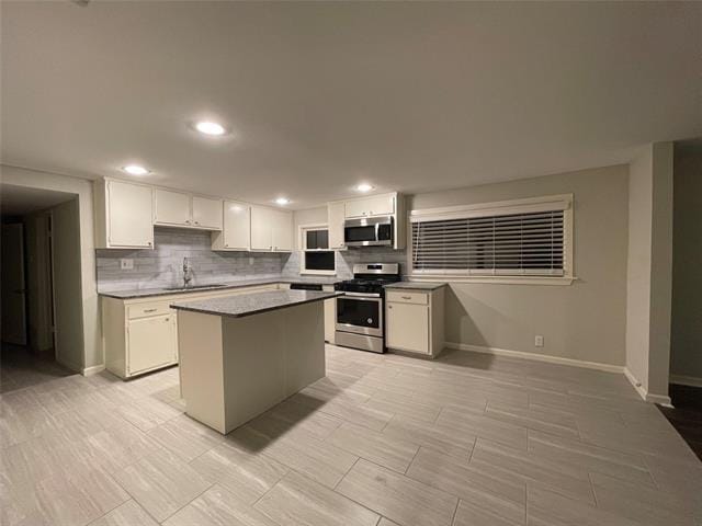 Building Photo - 611 Harrisdale Ave