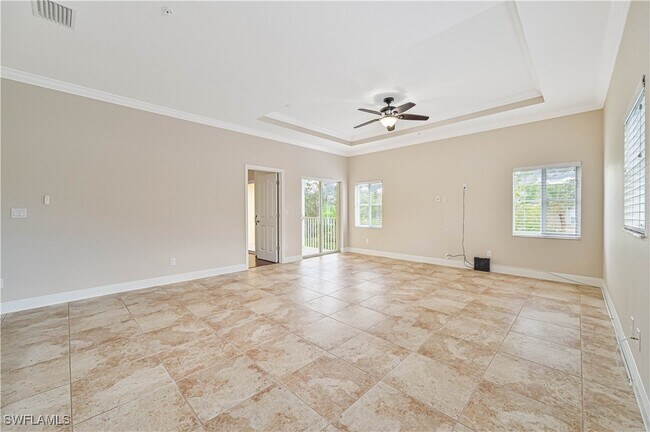 Building Photo - 12091 Santaluz Dr