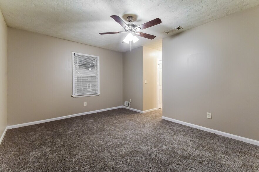 Building Photo - 988 Park Gate Pl