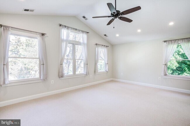 Building Photo - 1907 Luzerne Ave