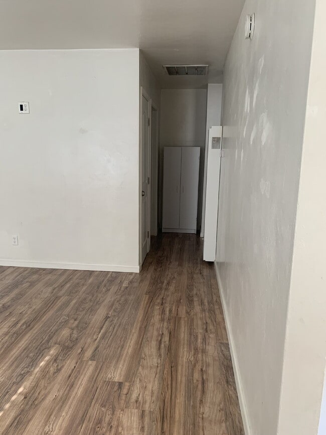 Building Photo - 2 Bed 1 Bath in Kernville