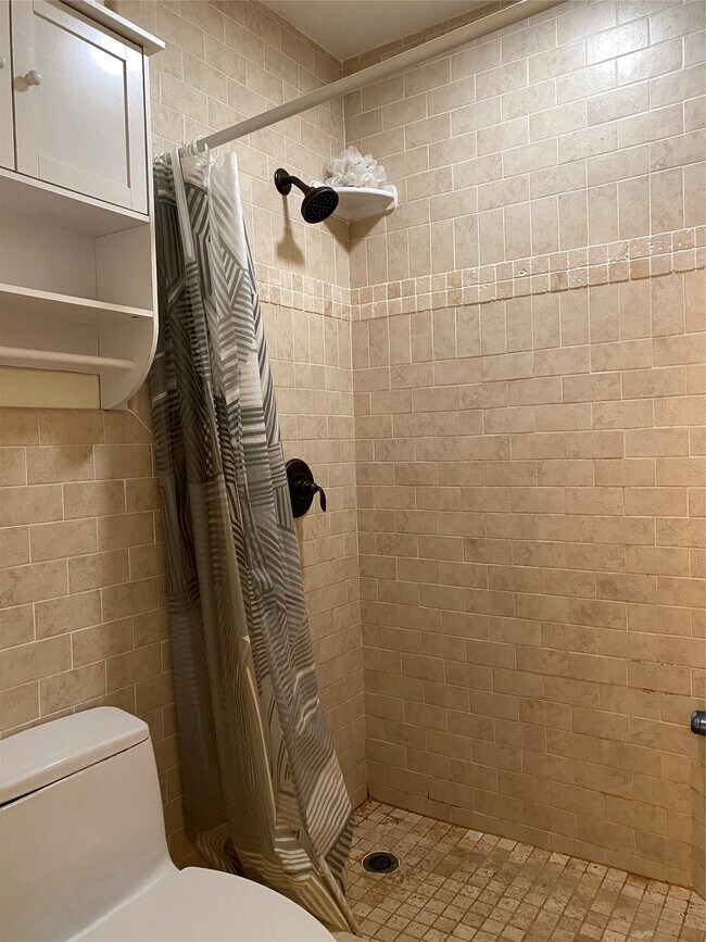 Building Photo - 1905 San Gabriel St