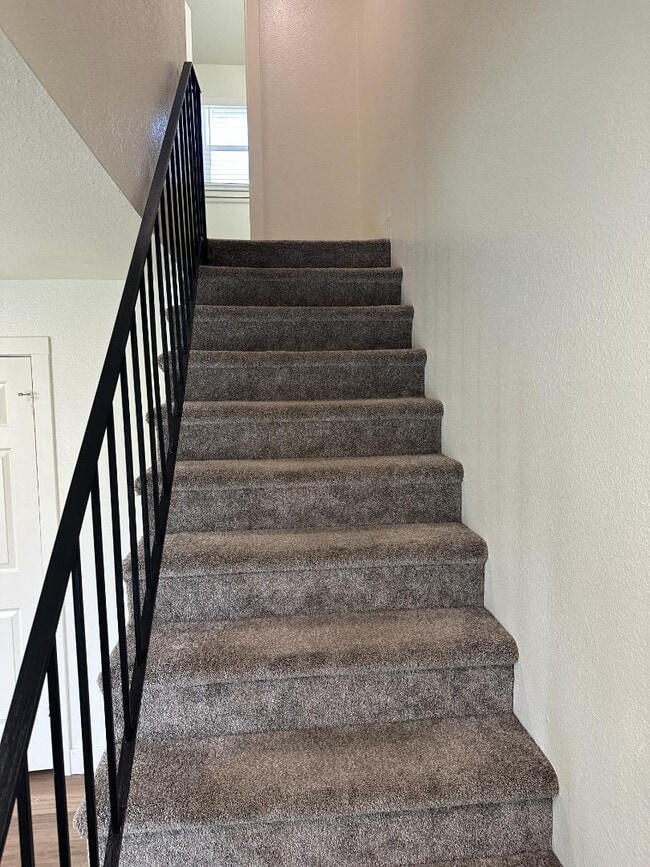 Building Photo - 7486 S 1000 E