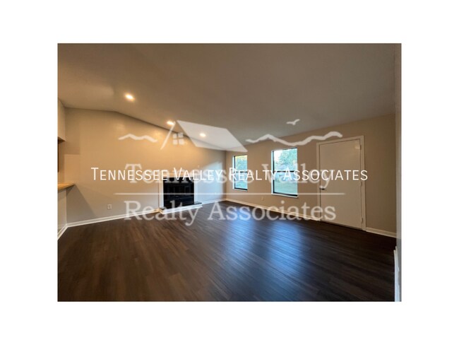 Building Photo - 8500 Olde Colony Trail