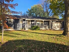 Building Photo - 711 Church St