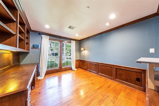 Building Photo - 11839 Stuckey Ln