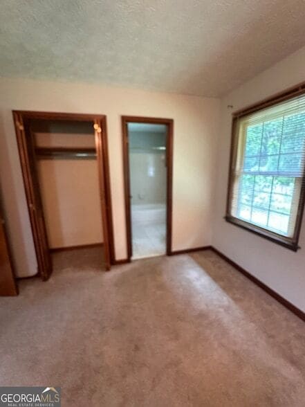 Building Photo - 145 Redwood Cir