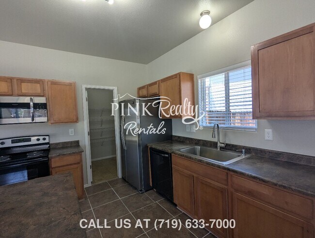 Building Photo - 6265 Laurel Grass Range Trail
