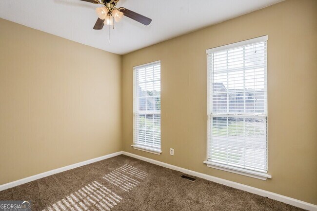 Building Photo - 3857 Merryweather Trail