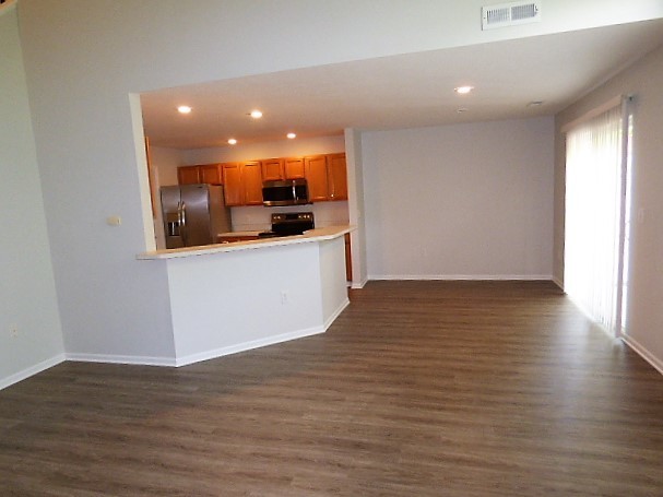 Building Photo - The Vinings Condominiums