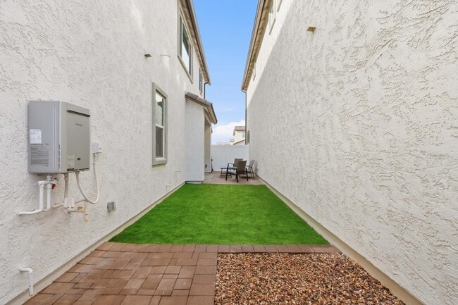 Building Photo - 3251 S Lotus