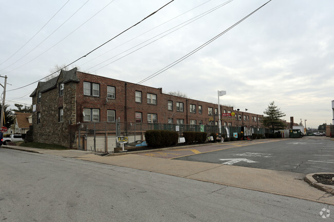 Building Photo - Barrington Court Apts