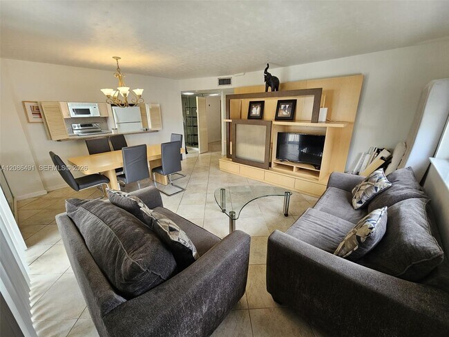 Building Photo - 3605 Indian Creek Dr