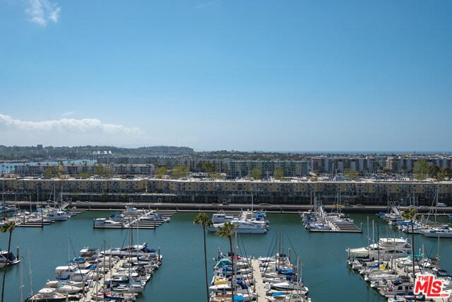 Building Photo - 4314 Marina City Dr