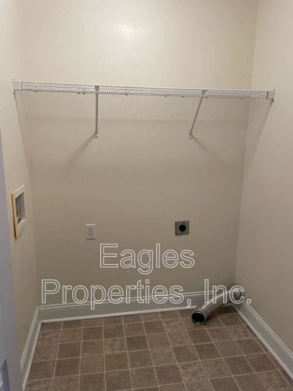 Building Photo - 2725 Hatteras Dr