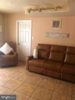 Building Photo - 842 Copley Ave