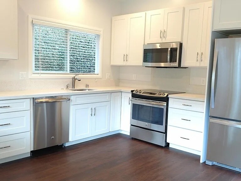 Kitchen - 1115 Uluopihi Loop