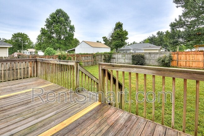 Building Photo - 4705 E Creek Mill Ct