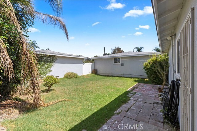 Building Photo - 10325 Flora Vista St