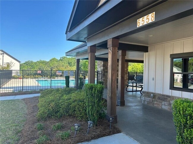 Building Photo - 6412 Mountain Home Way