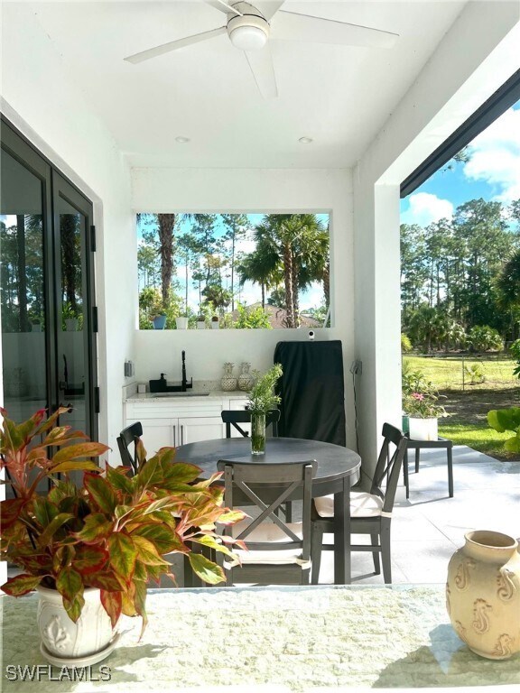 Building Photo - 510 12th Ave NE