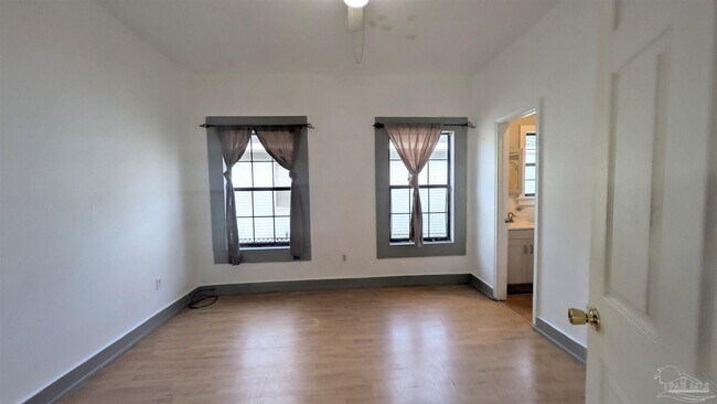 Building Photo - 1014 W Gregory St