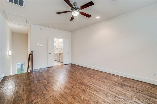 Building Photo - 4316 Hartford St