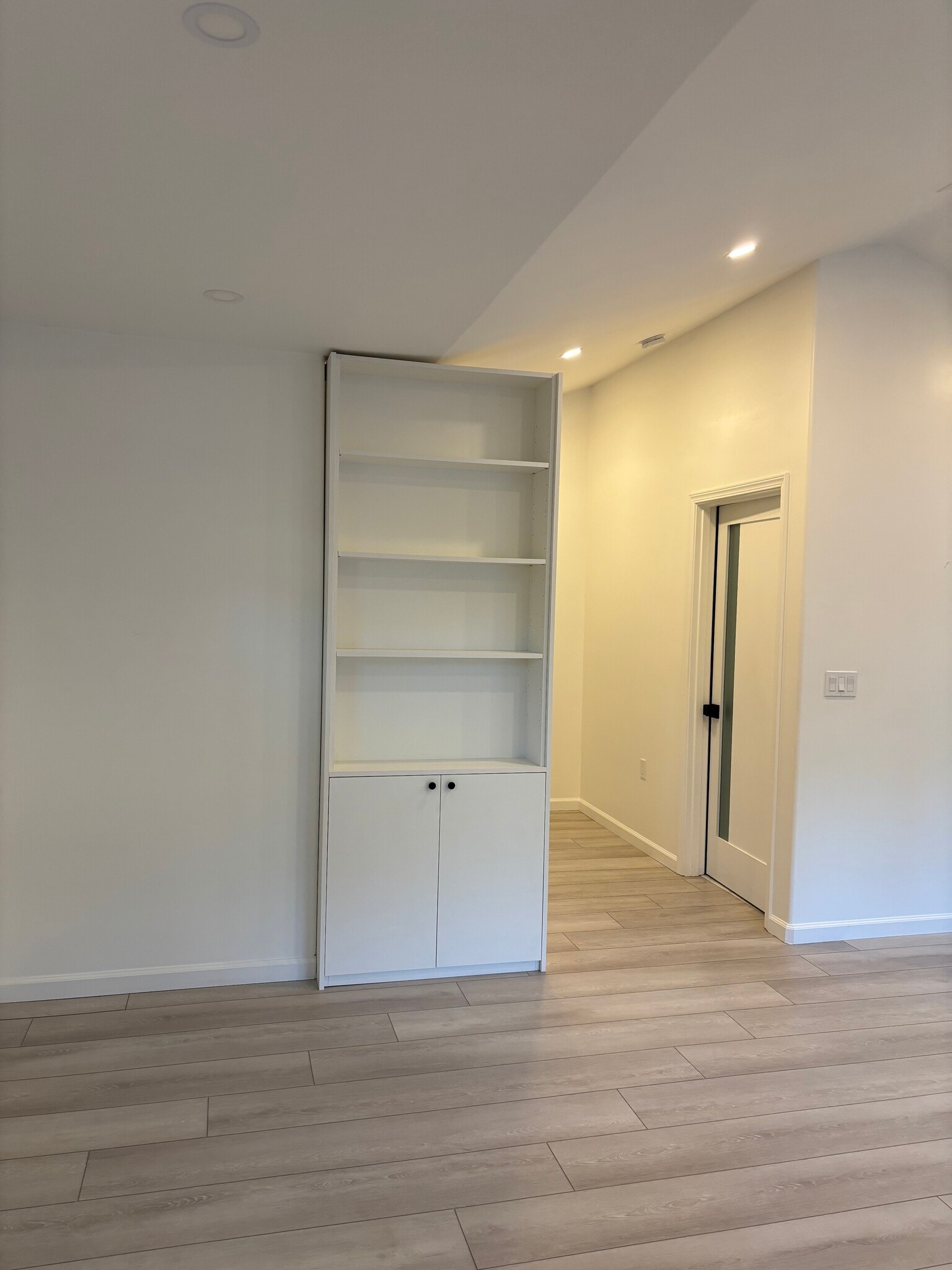 Building Photo - 6999 Darnoch Way