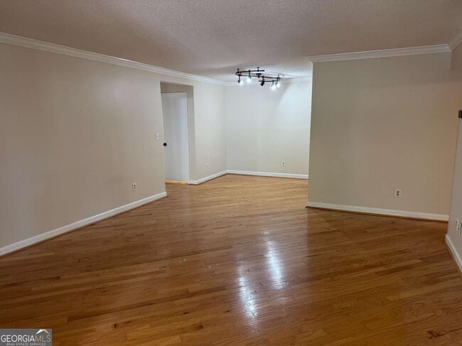 Building Photo - 5005 Wingate Way