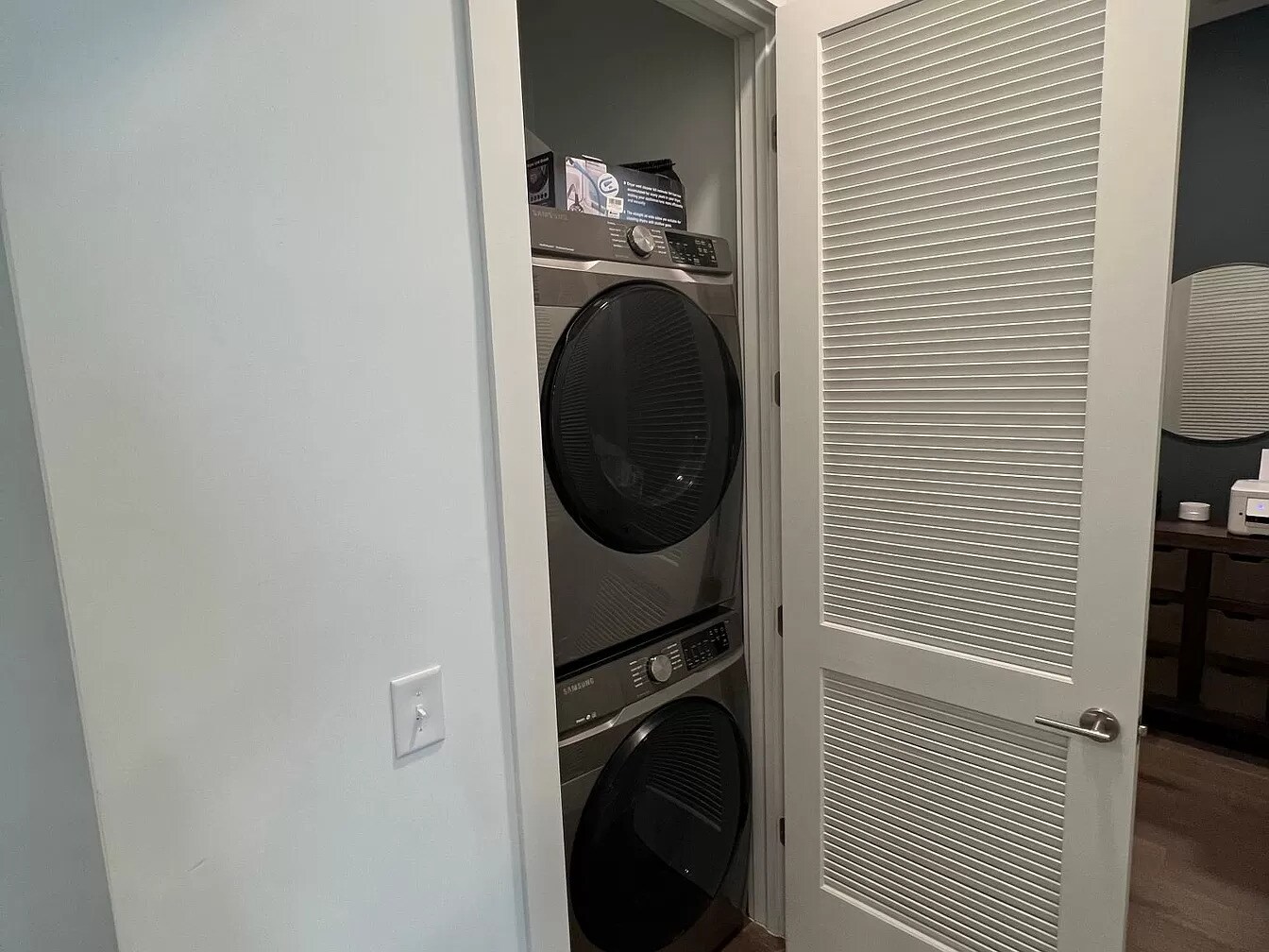 Building Photo - 1125 10th Ave N