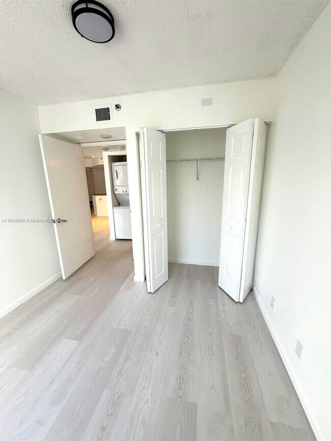 Building Photo - 8911 Collins Ave