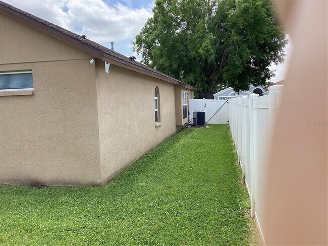 Building Photo - 29647 Fog Hollow Dr