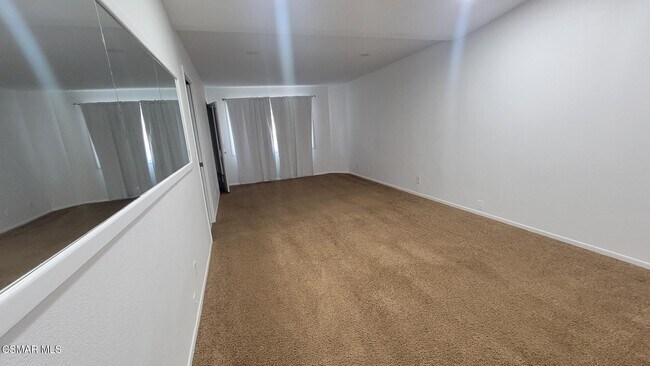 Building Photo - 1720 Elsinore Creek