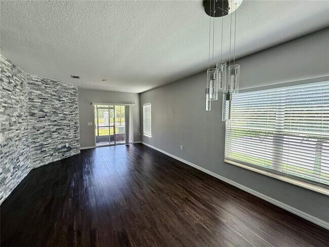 Building Photo - 3301 Beau Rd