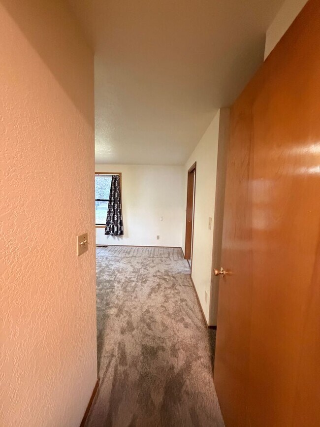 Building Photo - Utah8876