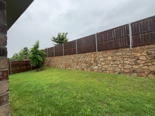 Building Photo - 4 BR/2BA | Newly Renovated Single Story | 1-Car Covered Parking | Fenced Backyard!