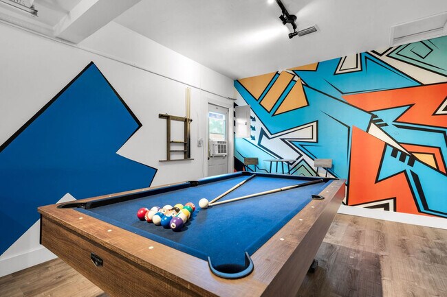 Building Photo - 5760 NE 18th Ave